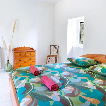 Domaine Privatise, Grand Pour Groupe, Piscine, Plages Privees Herault Villa