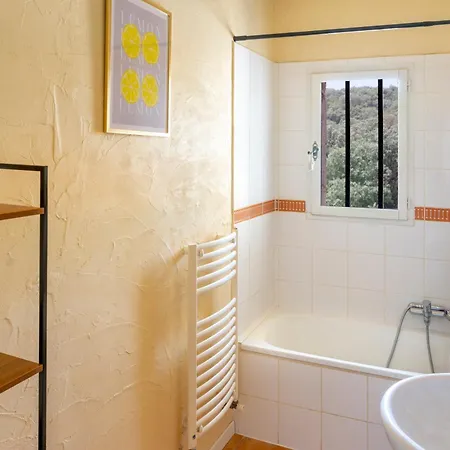 Villa Domaine Privatise, Grand Pour Groupe, Piscine, Plages Privees Herault Causse-de-la-Selle
